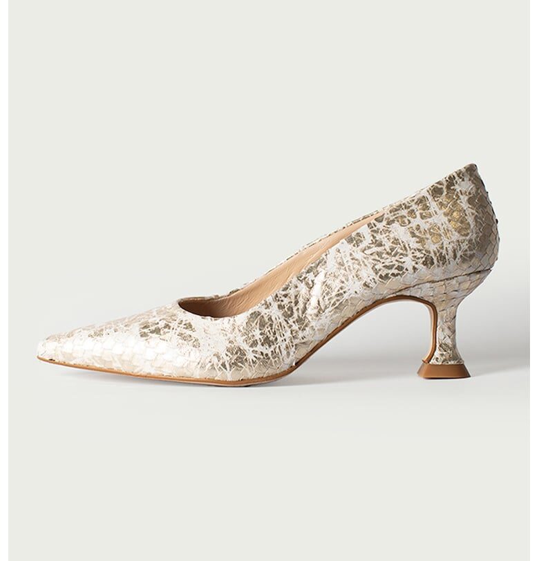 Велурени обувки с остър връх - Златист ALURA