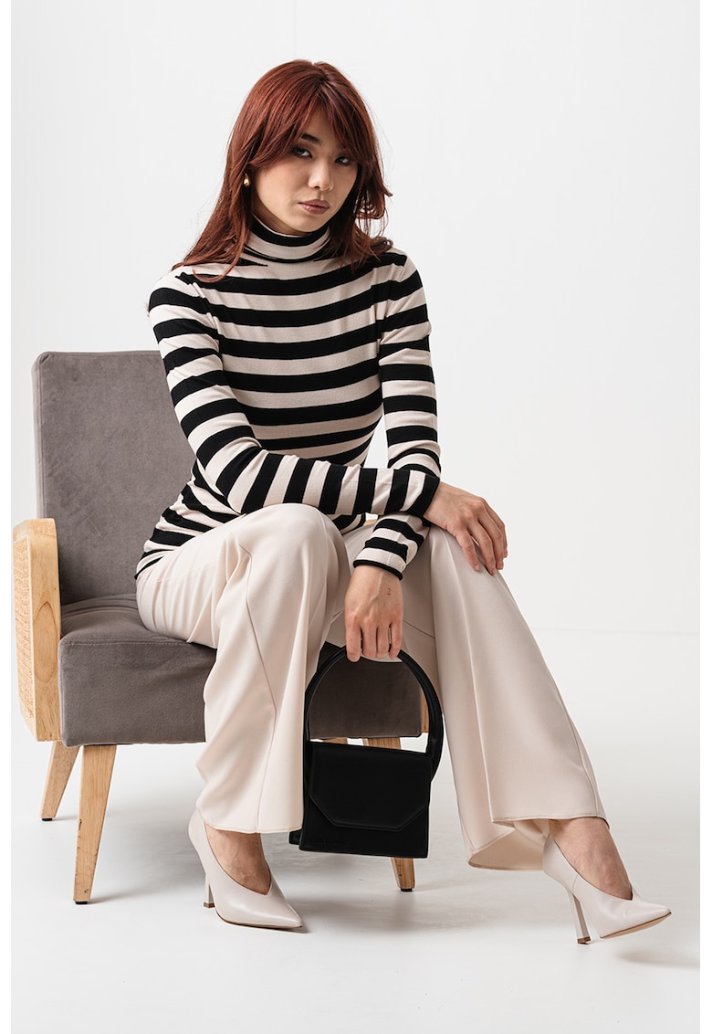 Вталена блуза тип поло - Слонова кост/Черен MaxCo