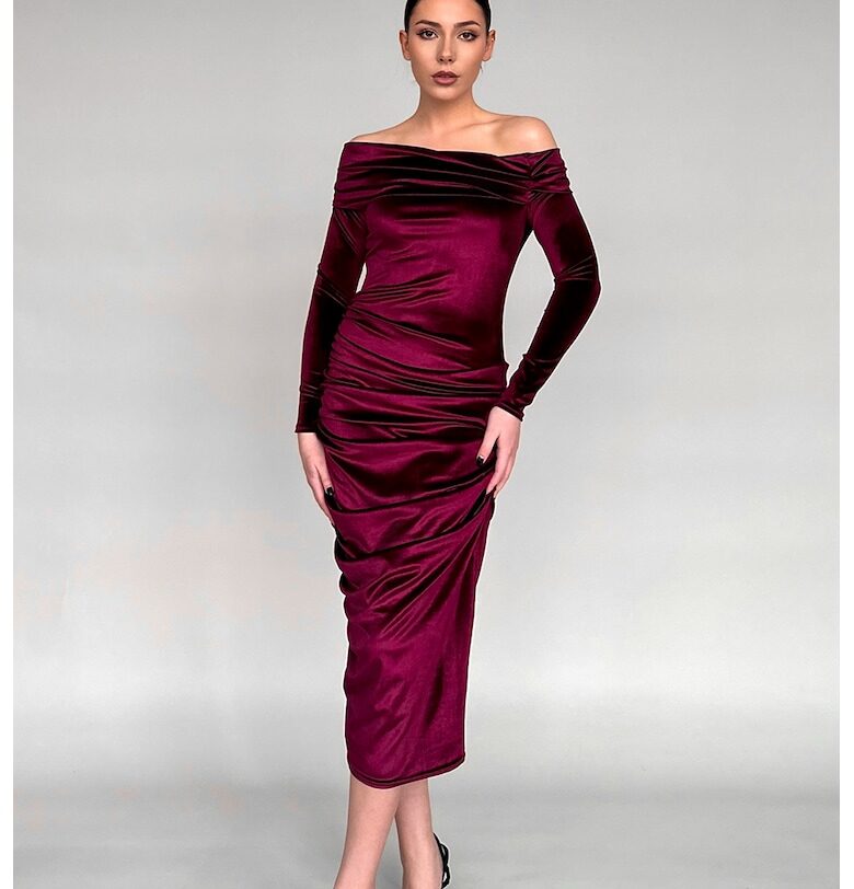 Вталена рокля с дълги ръкави - Бордо concept A trois