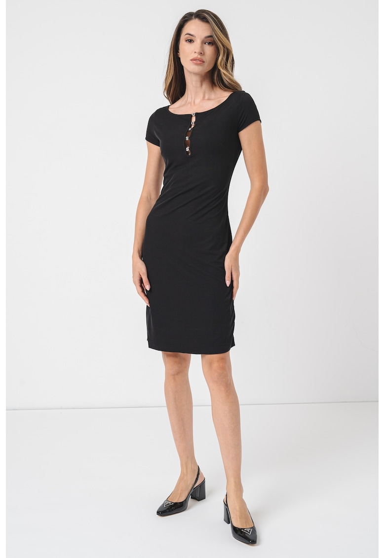 Вталена рокля с модал с метално лого - Черен GUESS
