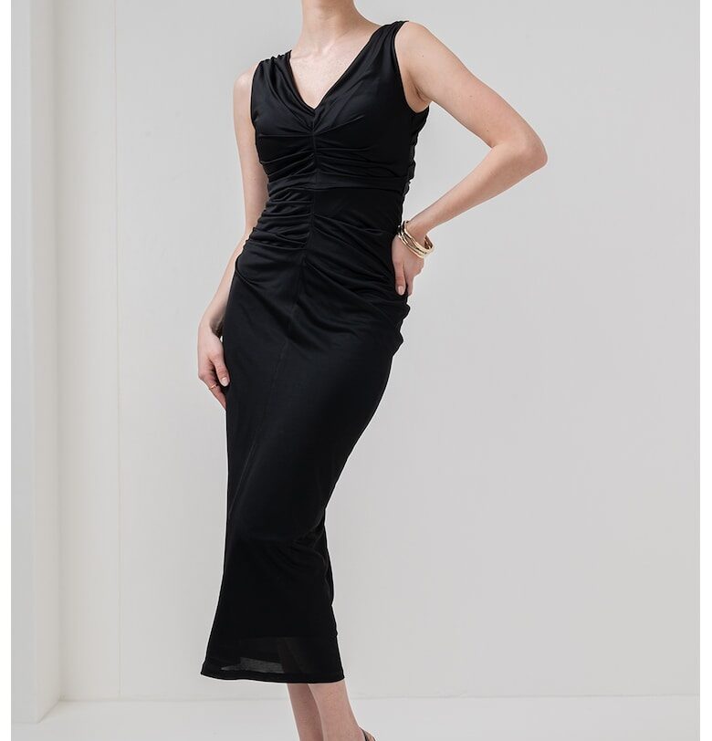 Вталена рокля с шпиц - Черен Marella