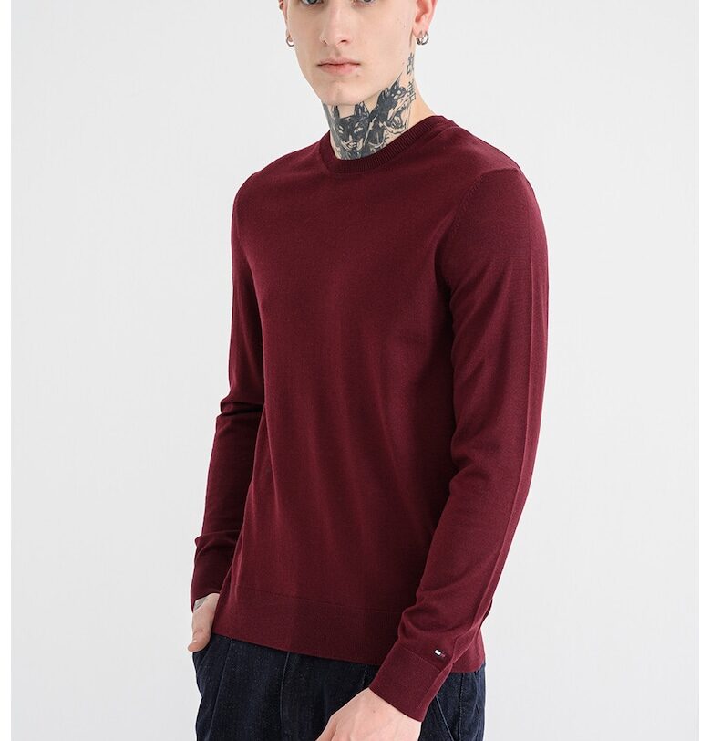 Вълнен пуловер с овално деколте - Бордо Tommy Hilfiger