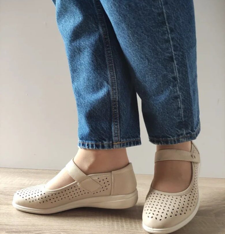 Дамски Ежедневни Обувки  60020B 03-N Перфорирани Бежови - Бежов Karisma