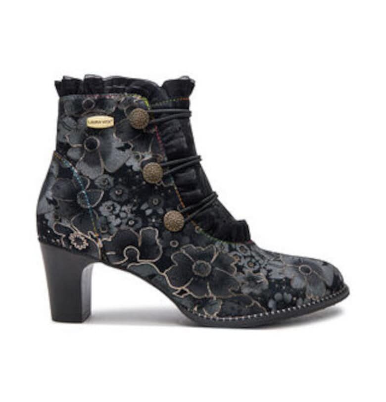 Дамски боти -  естествена кожа - черен - флорален модел Laura Vita