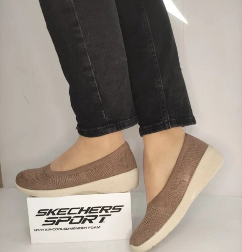 Дамски ежедневни обувки  158987 Moc - кафяви Skechers