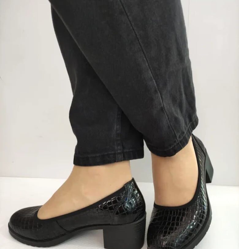 Дамски ежедневни обувки  60011A 01-O Черни Кроко - Черно - Черен Karisma