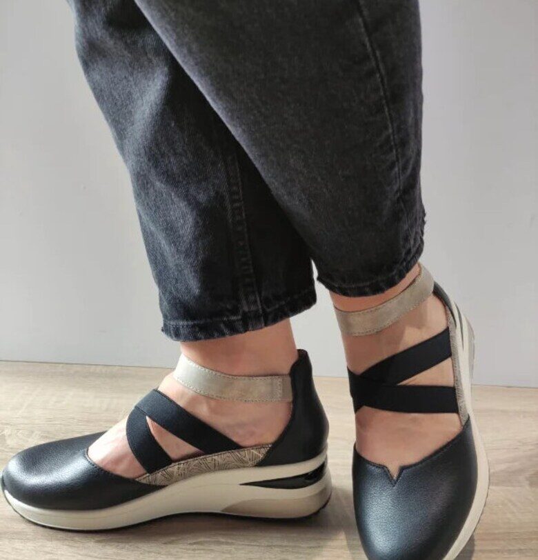 Дамски ежедневни обувки  D2411-03 Черни с бежово - Черни - Remonte