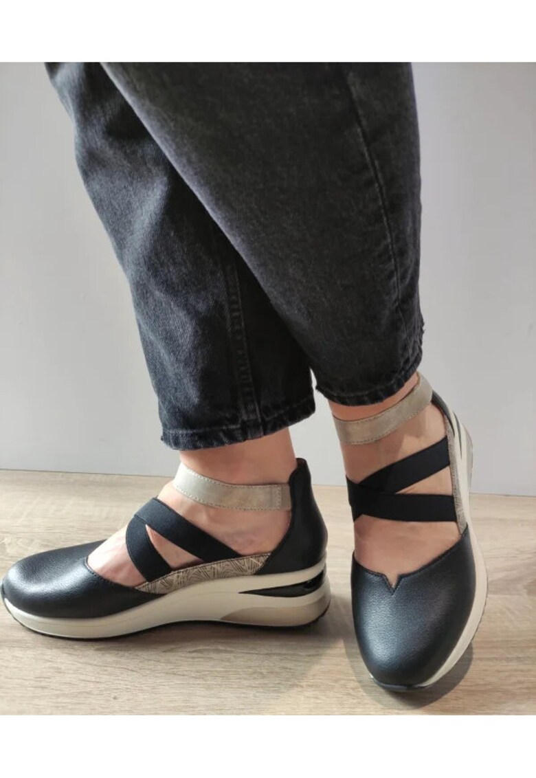 Дамски ежедневни обувки D2411-03 Черни с бежово - Черни - Remonte