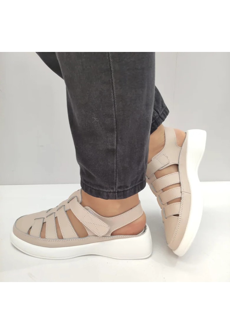 Дамски ежедневни сандали 7551 Бежов - Бежов Feeling