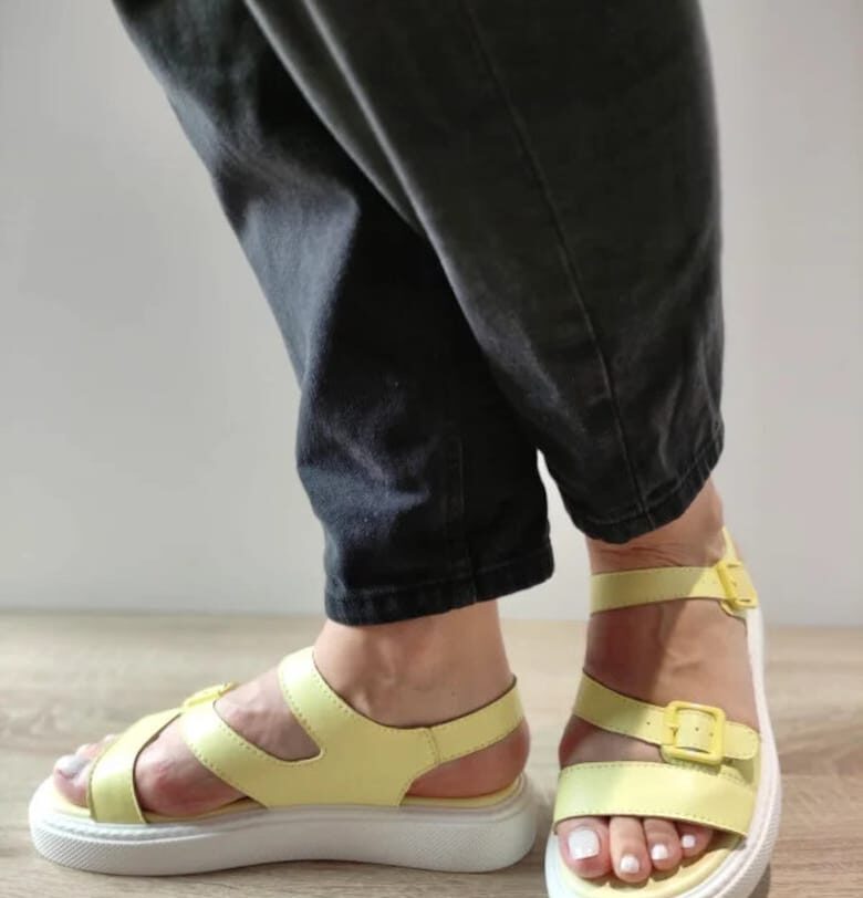 Дамски ежедневни сандали  K247-1 Жълти - Жълти - Жълт FORMAZIONE