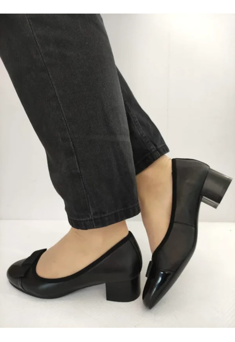 Дамски елегантни обувки 160021C 01-N черни с лак - черни - Черен Pass