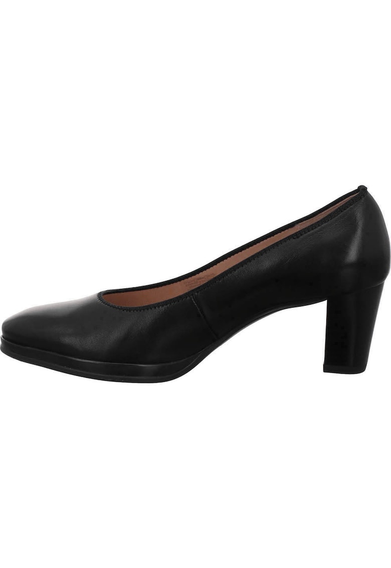 Дамски обувки изработени от гладка кожа Ara