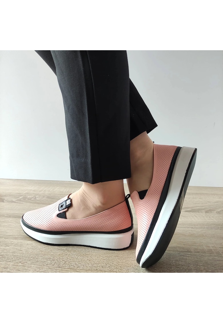 Дамски перфорирани обувки 444 Розово - Розово - Розово DOGATI