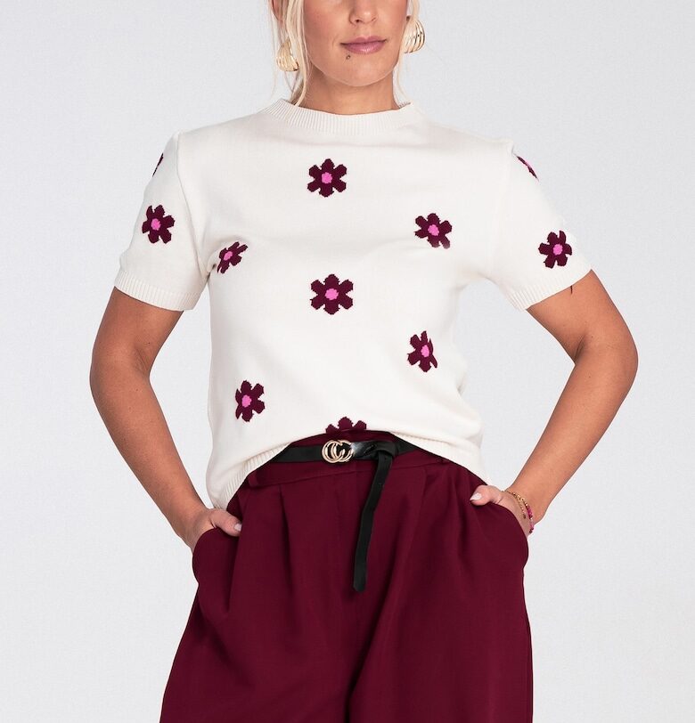 Дамски пуловер -  екрю - с къси ръкави - розов флорален модел - синтетична плетка Figl