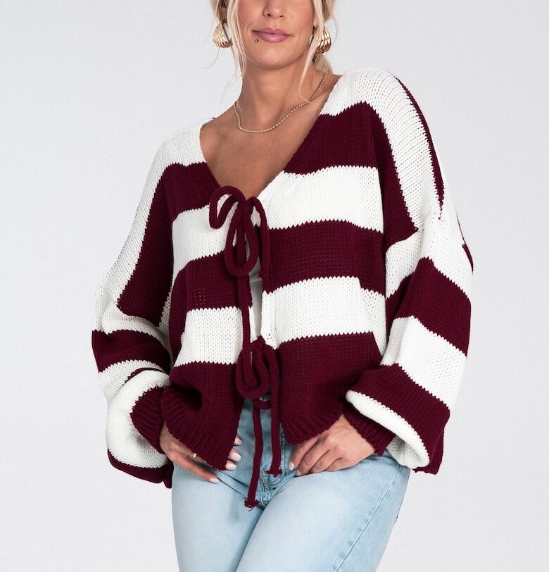 Дамски пуловер  къс - бордо с бели райета - свободна кройка - акрилно плетиво Figl