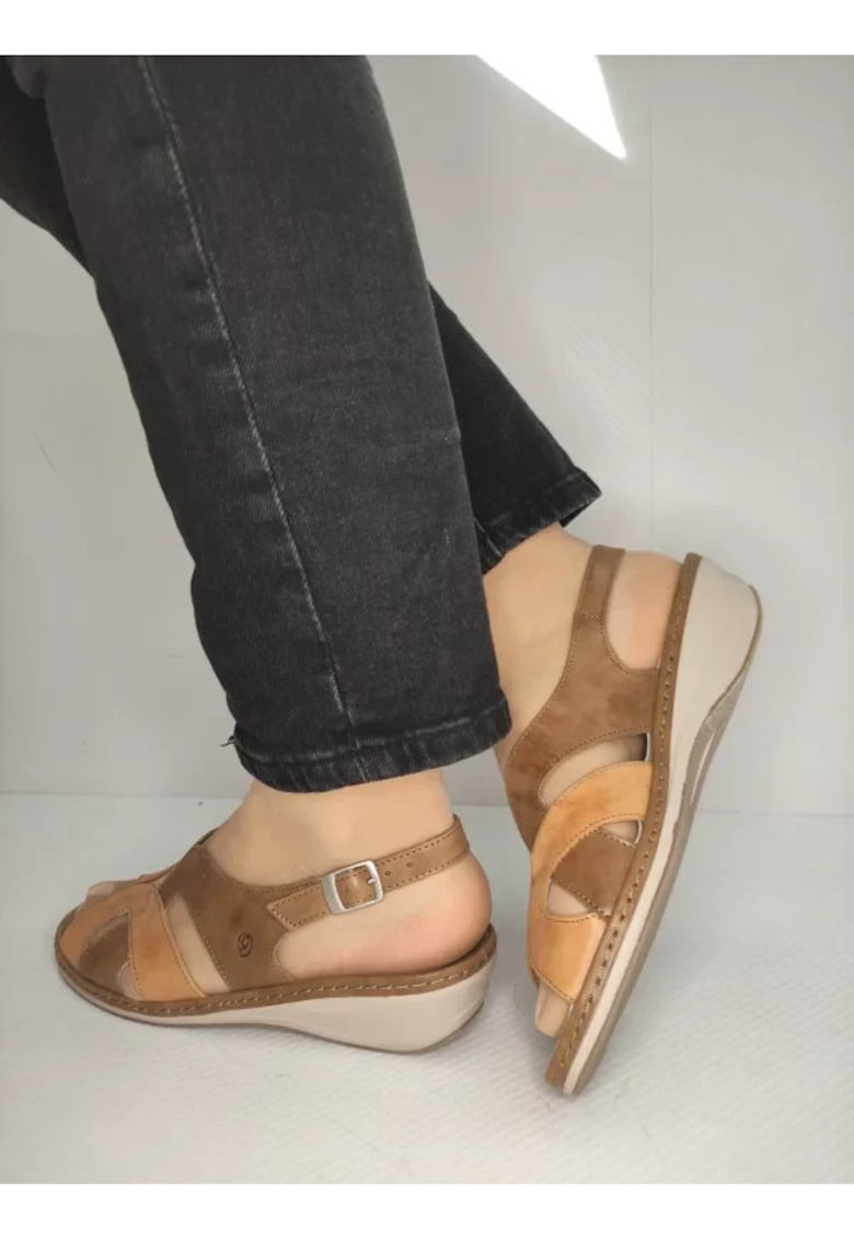 Дамски сандали 0900T Paris 02-N - Ежедневни - Кафяв - Кафяв Suave