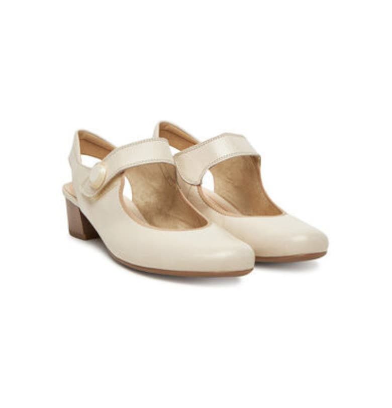 Дамски сандали - 12-63613-08 -  Естествена кожа - Екрю Ara