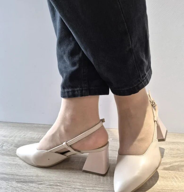 Дамски сандали  3754-2 - Елегантни - нюд - Hюд цвят PERLLA