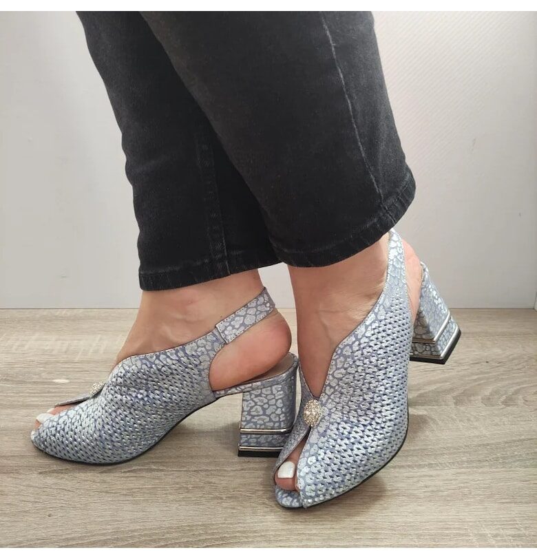 Дамски сандали  577 Елегантни - синьо със сребристо - сиво - Сив DOGATI