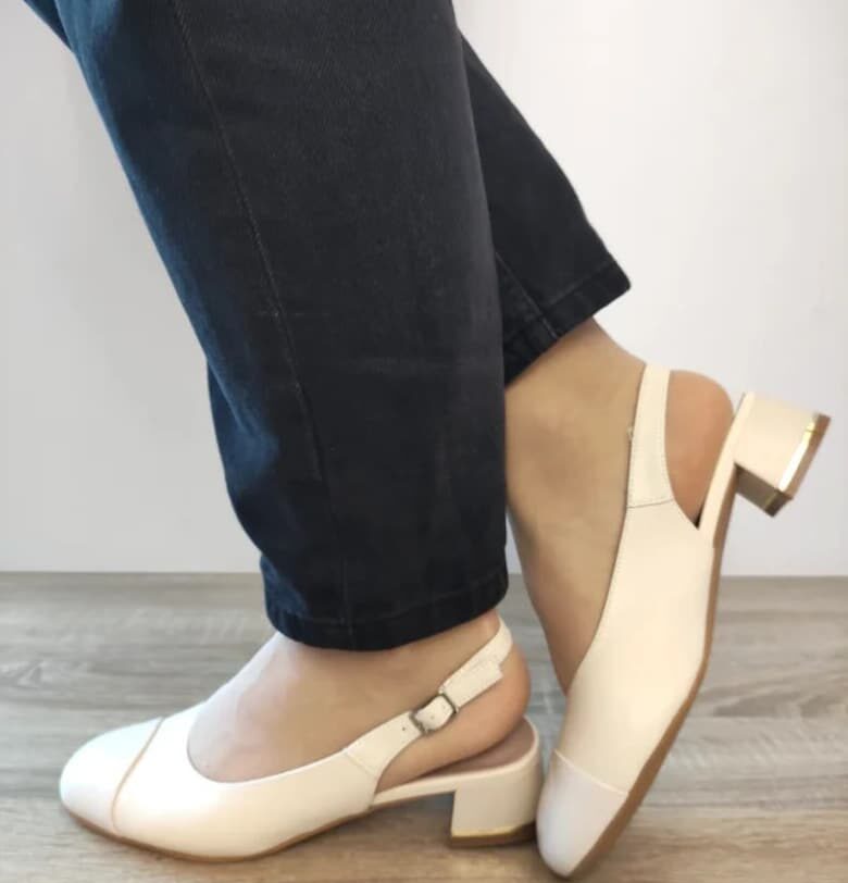 Дамски сандали  60005B 52-N Елегантни - крем с лак - Крем Karisma