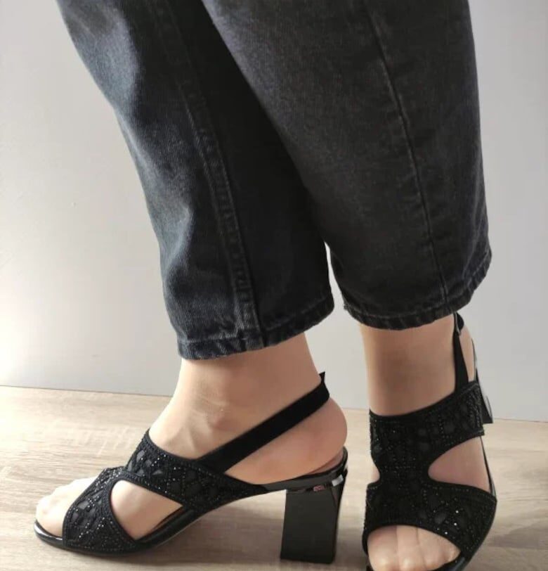 Дамски сандали  60051A 01-I - Елегантни - черни велур - черни - Черен Epica