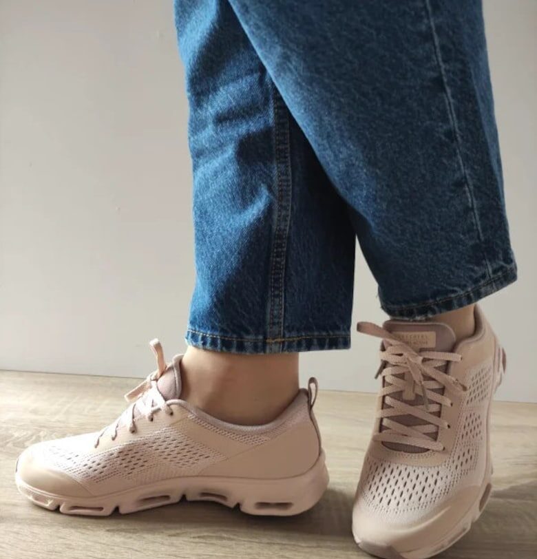 Дамски спортни обувки  104607 - Нюд - Розови - Розово Skechers