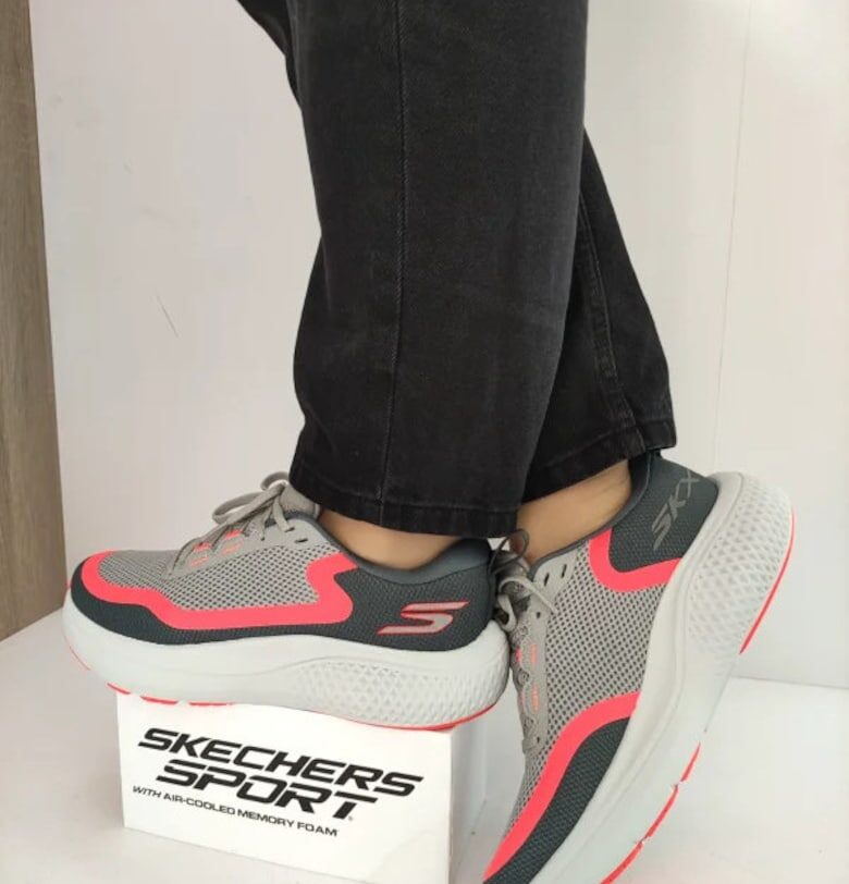 Дамски спортни обувки  172086 Cccl - Сиви - Сив Skechers