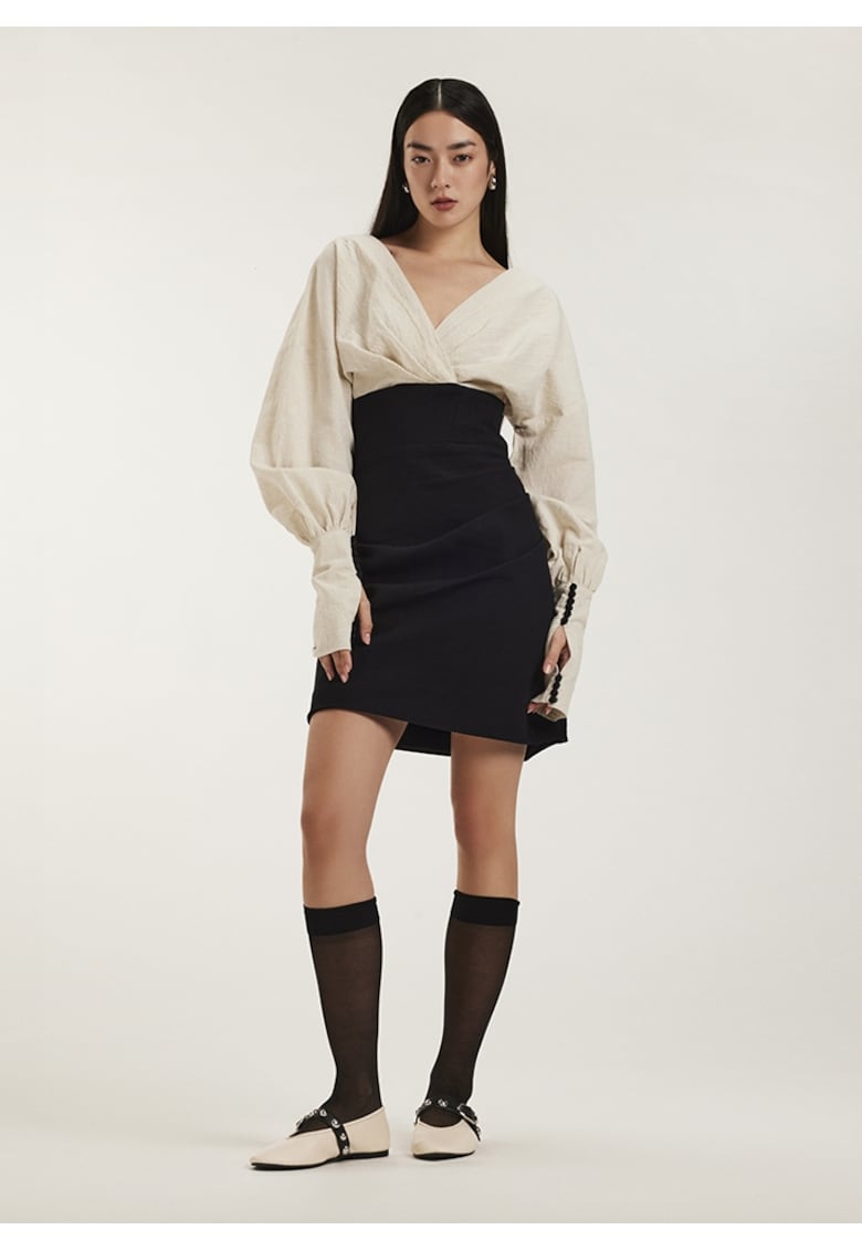 Двуцветна къса шпиц рокля - Черен Alina Cernatescu