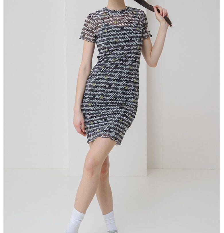 Десенира рокля Nastaja с къси ръкави - Черен/Сив/Шам фъстък зелено HUGO