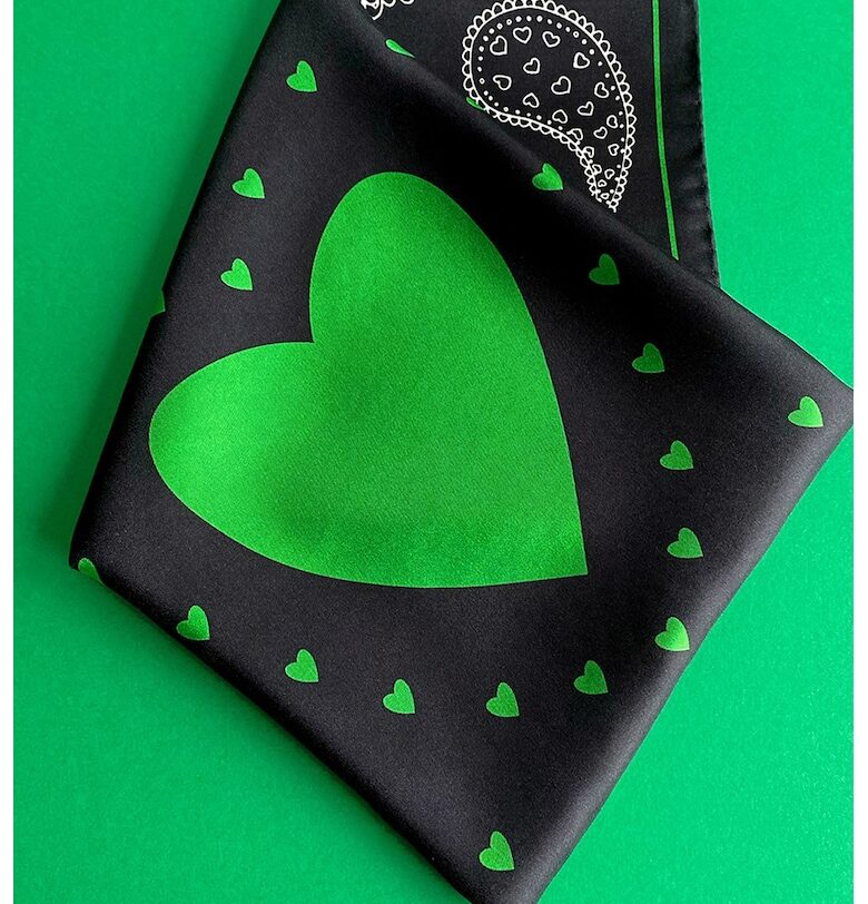 Десениран копринен шал - Бял/Зелен/Черен Mauverien