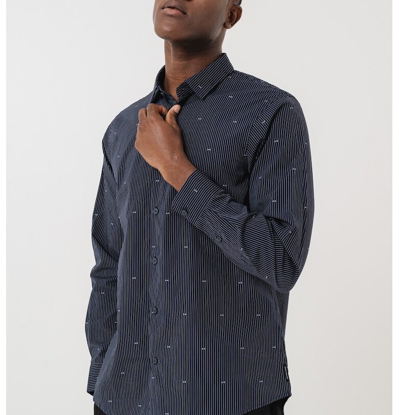 Десенирана риза с остра яка - Бял/Тъмносин ARMANI EXCHANGE