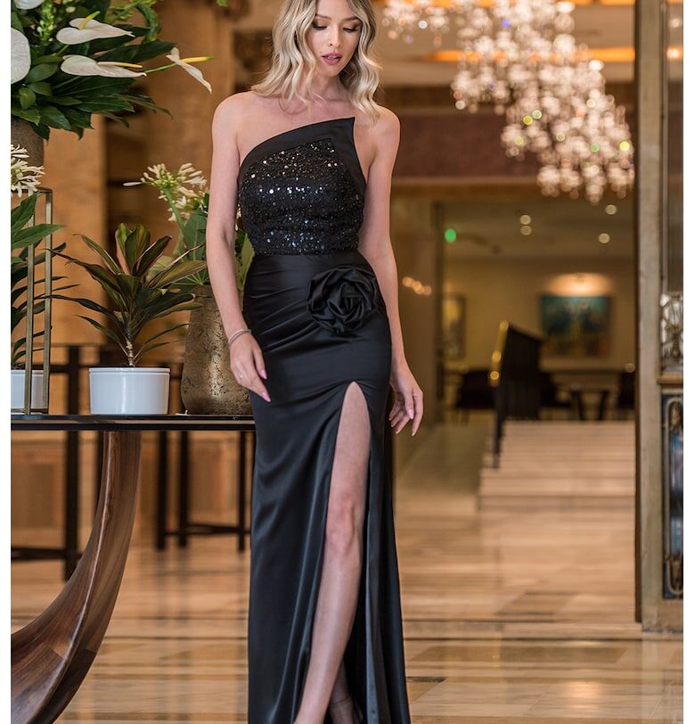 Дълга рокля Clarice с фрорална аликация - Черен CASA DE MODA VIGO