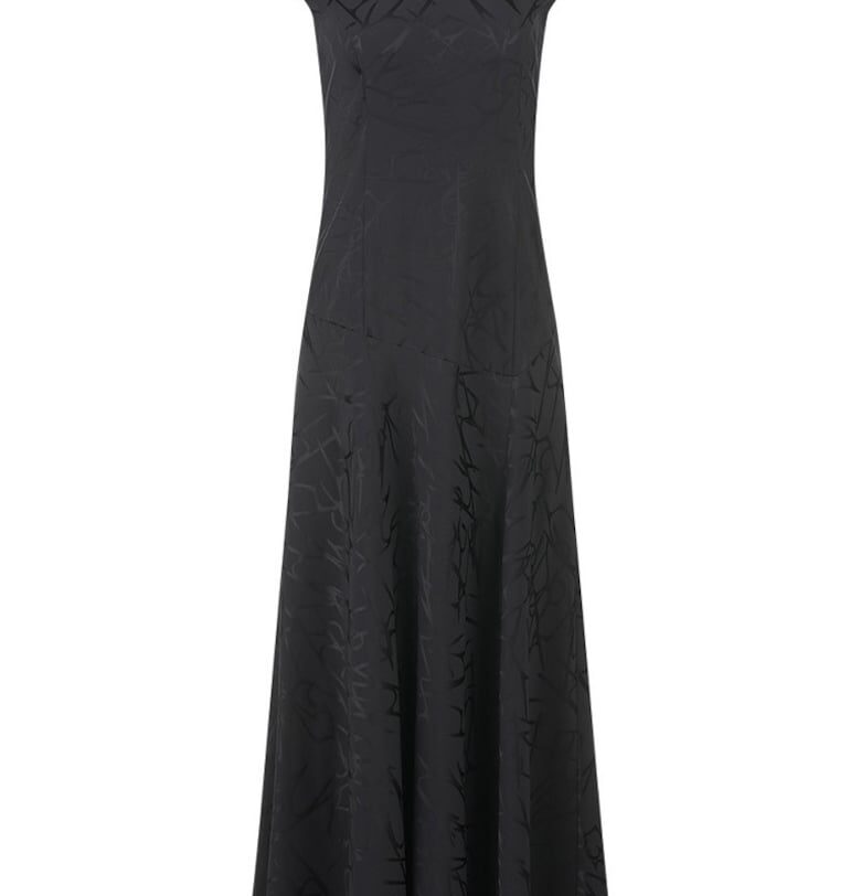 Дълга рокля с кръгло деколте DiKa