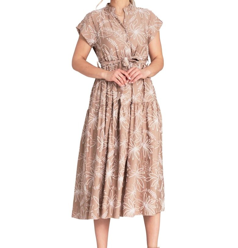 Дълга рокля с флорален принт  M1180 - висока яка - бежово - вискоза - найлон - Един размер Figl