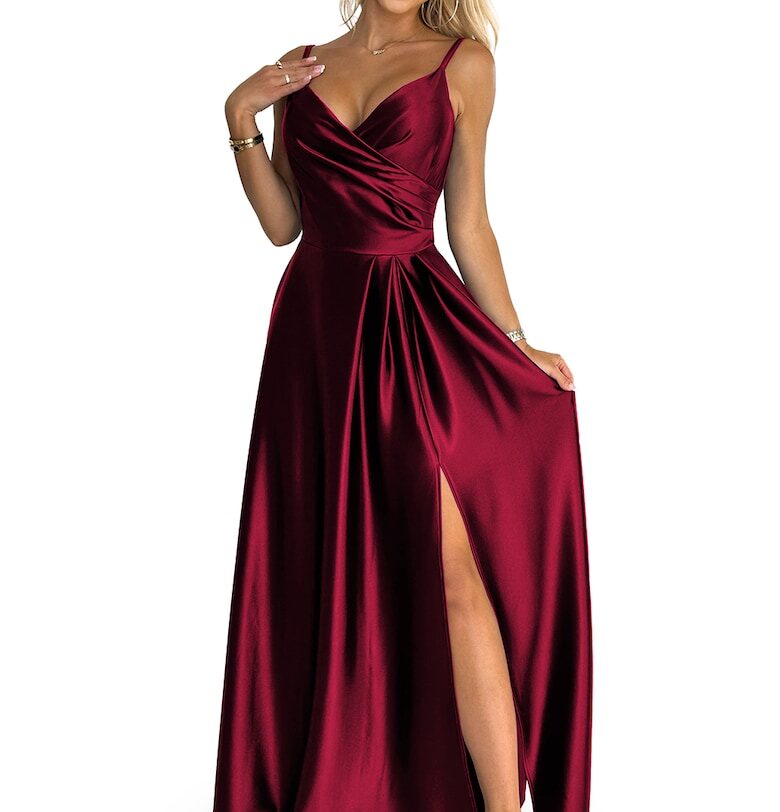 Дълга сатенена рокля с презрамки и цепка - Бордо Numoco