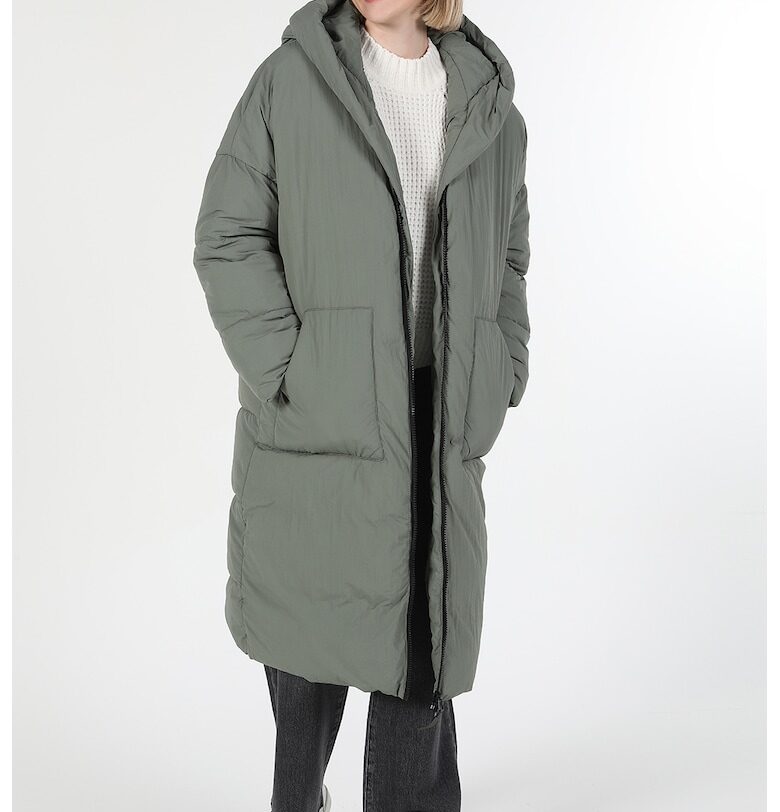 Дълго зимно яке с качулка и джобове - Зелен COLINS