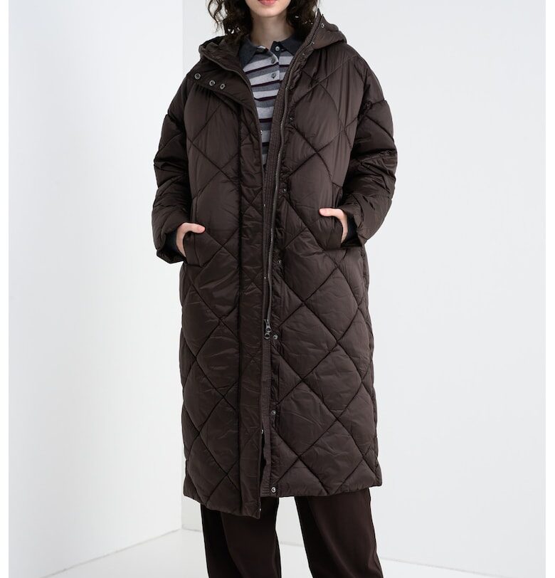 Дълго капитонирано зимно яке с качулка - Тъмнокафяв Stefanel