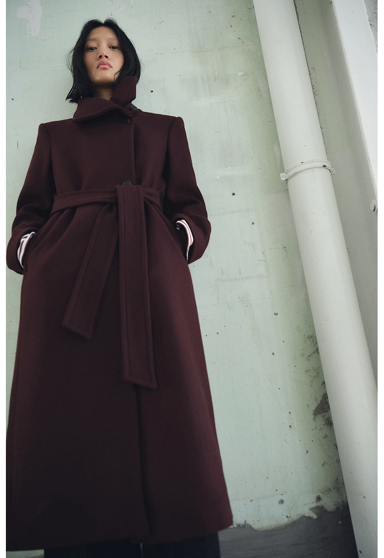 Дълго палто с вълна и шлиц отзад - Тъмновиолетов Mango