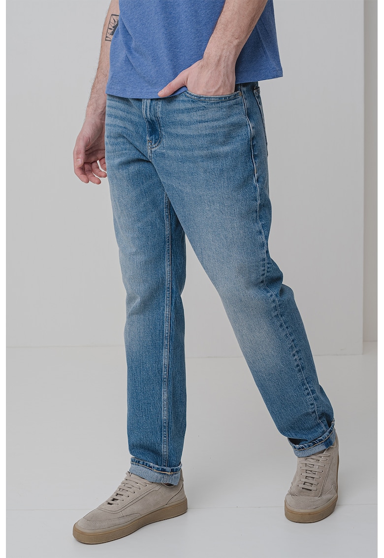 Дънки Ryan със средновисока талия и захабен ефект Tommy Jeans