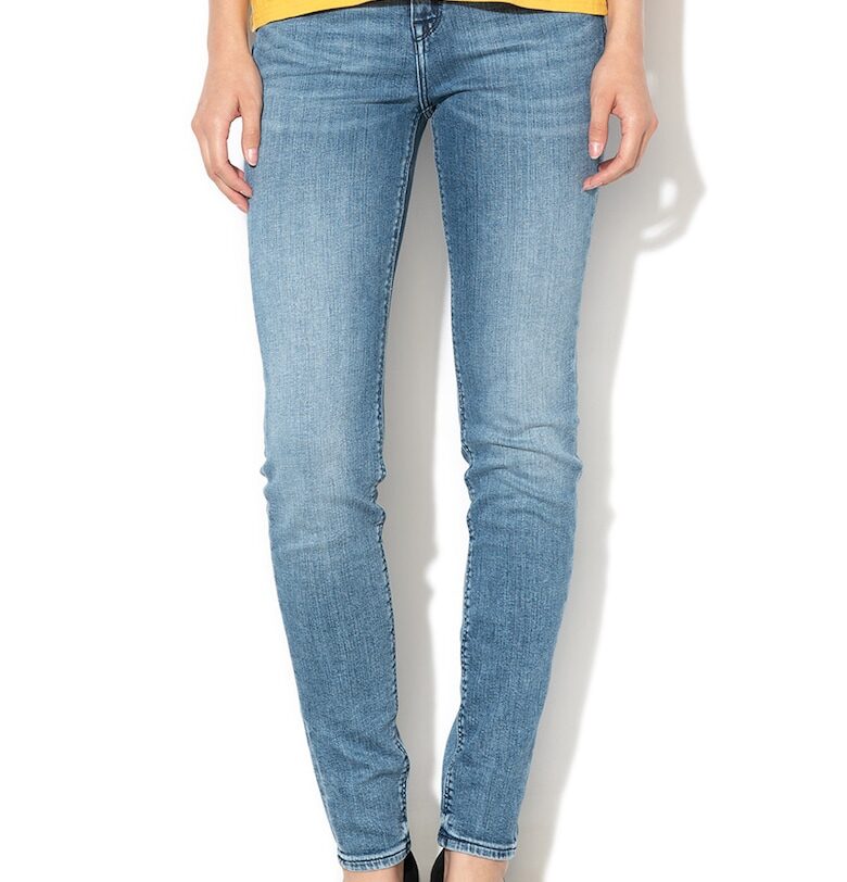 Дънки Scarlett със захабен ефект Lee