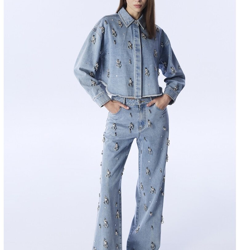 Дънки с широк крачол и апликации - Светлосин TWIST