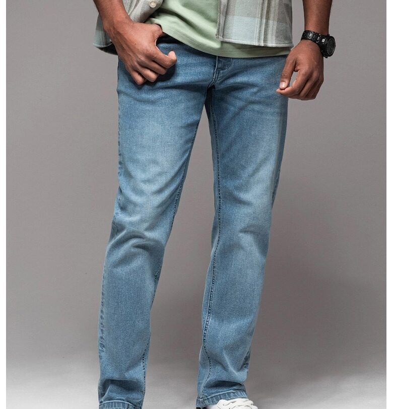 Дънки със средна талия - Светлосин OMBRE