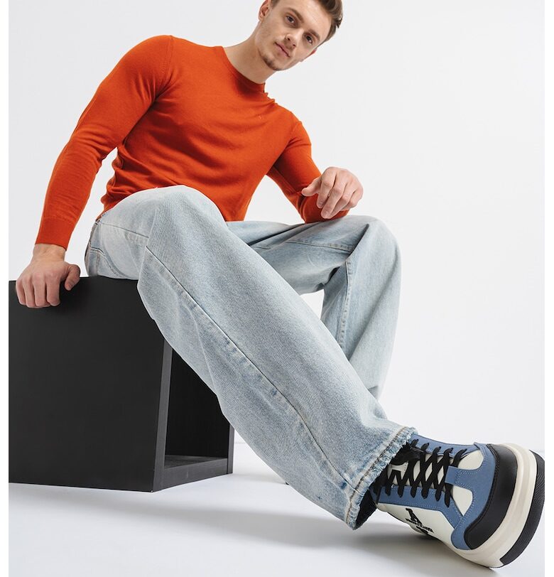 Дънки със средновисока талия и захабен ефект ARMANI EXCHANGE