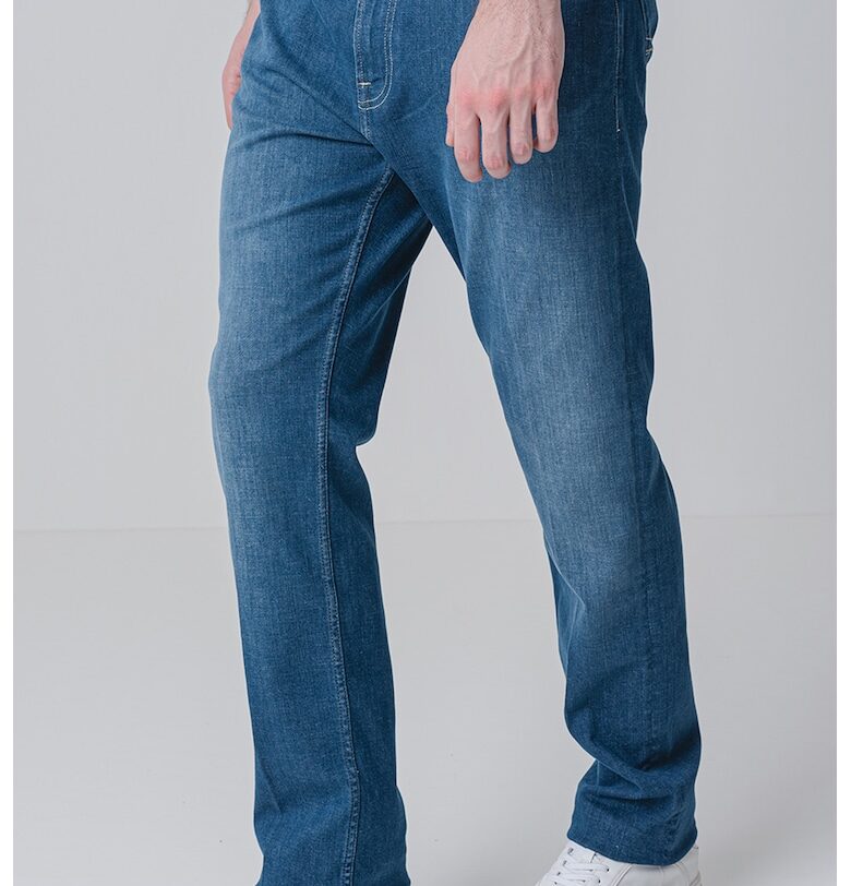 Дънки със стандартна кройка - Пастелносин GUESS