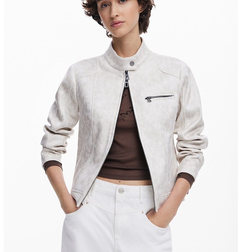 Едноцветно яке със скосени джобове - Бежов DESIGUAL