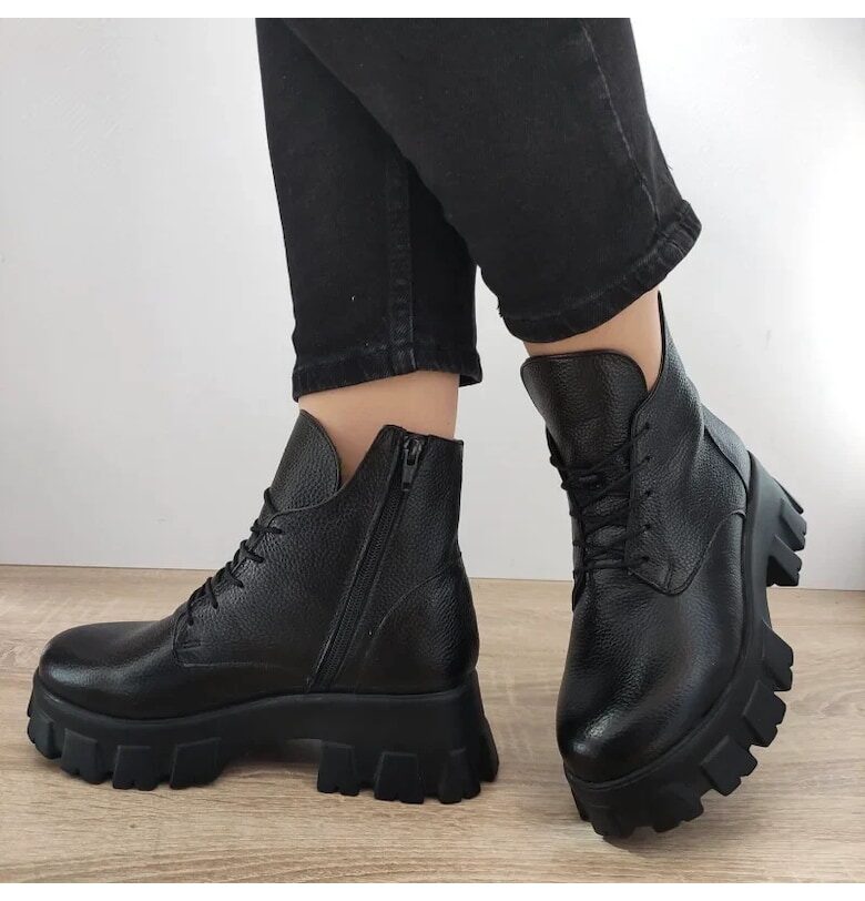 Ежедневни дамски боти  3454-1 Black Bison - черни - Черен PERLLA