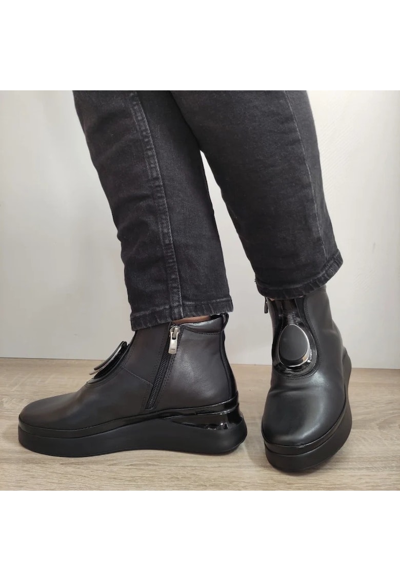 Ежедневни дамски боти At01-T черни - черни - Черен DOGATI