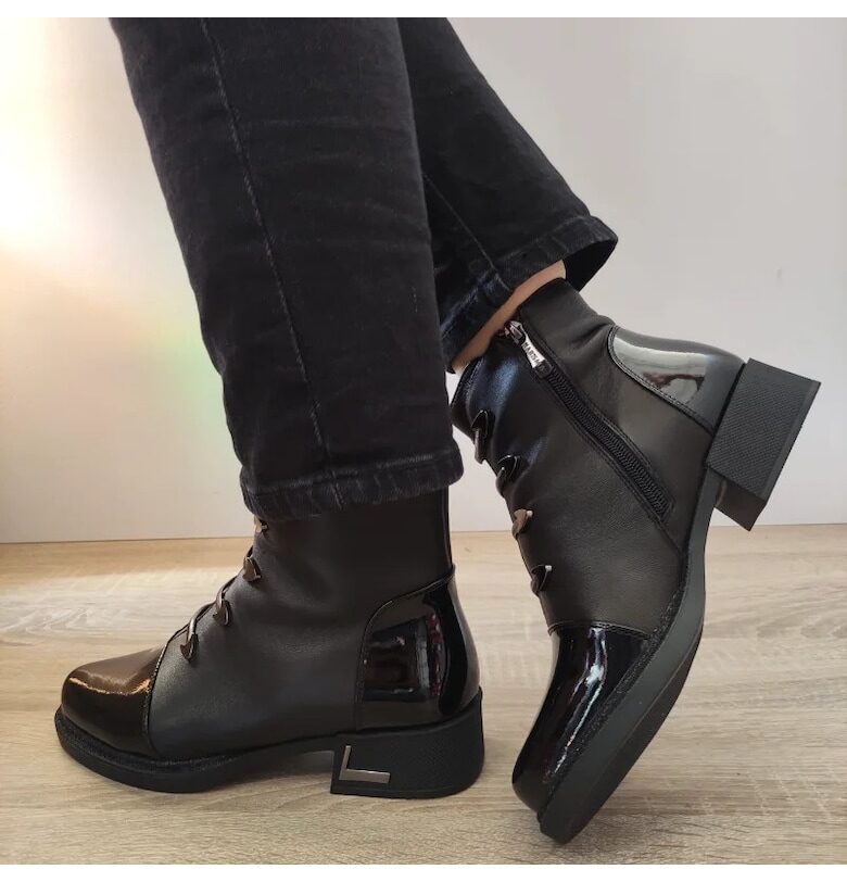 Ежедневни дамски боти  H3X2057-1 01-N черно + лак - черно - Черен Karisma