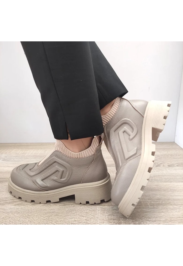 Ежедневни дамски ботуши 40604 Сив - Сиво-бежов DOGATI