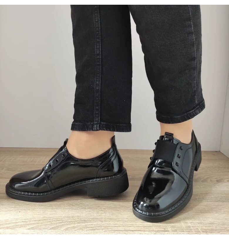 Ежедневни дамски обувки  30906L Black Lacquer - черни - Черен FORMAZIONE